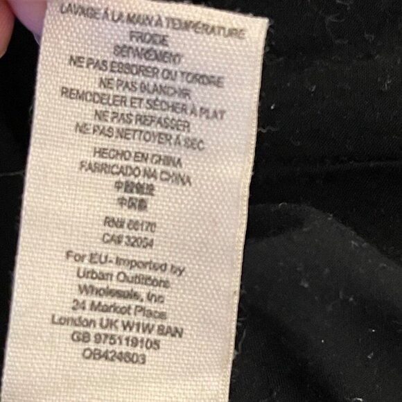 Free People Black Faux Leather-Style Mini Skirt With Zipper Size 2 - Picture 4 of 6